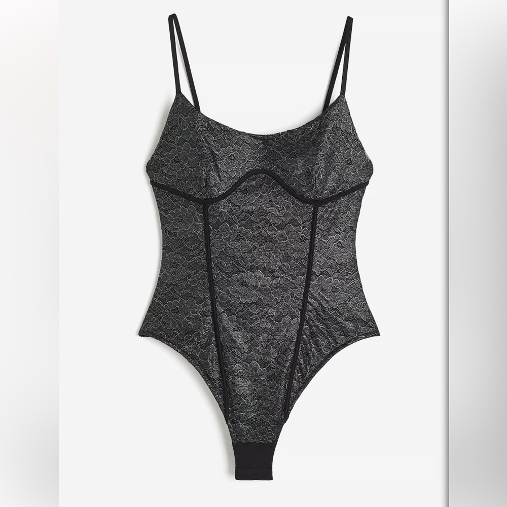 NWOT H&M Lace Bodysuit with Piping